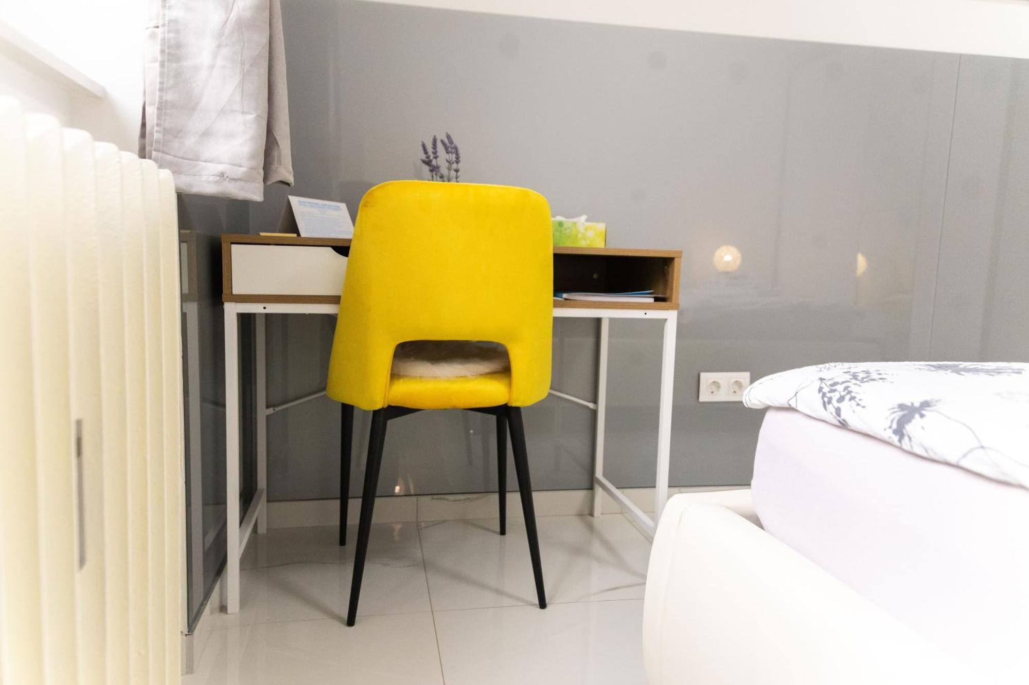 Maris Apartment *