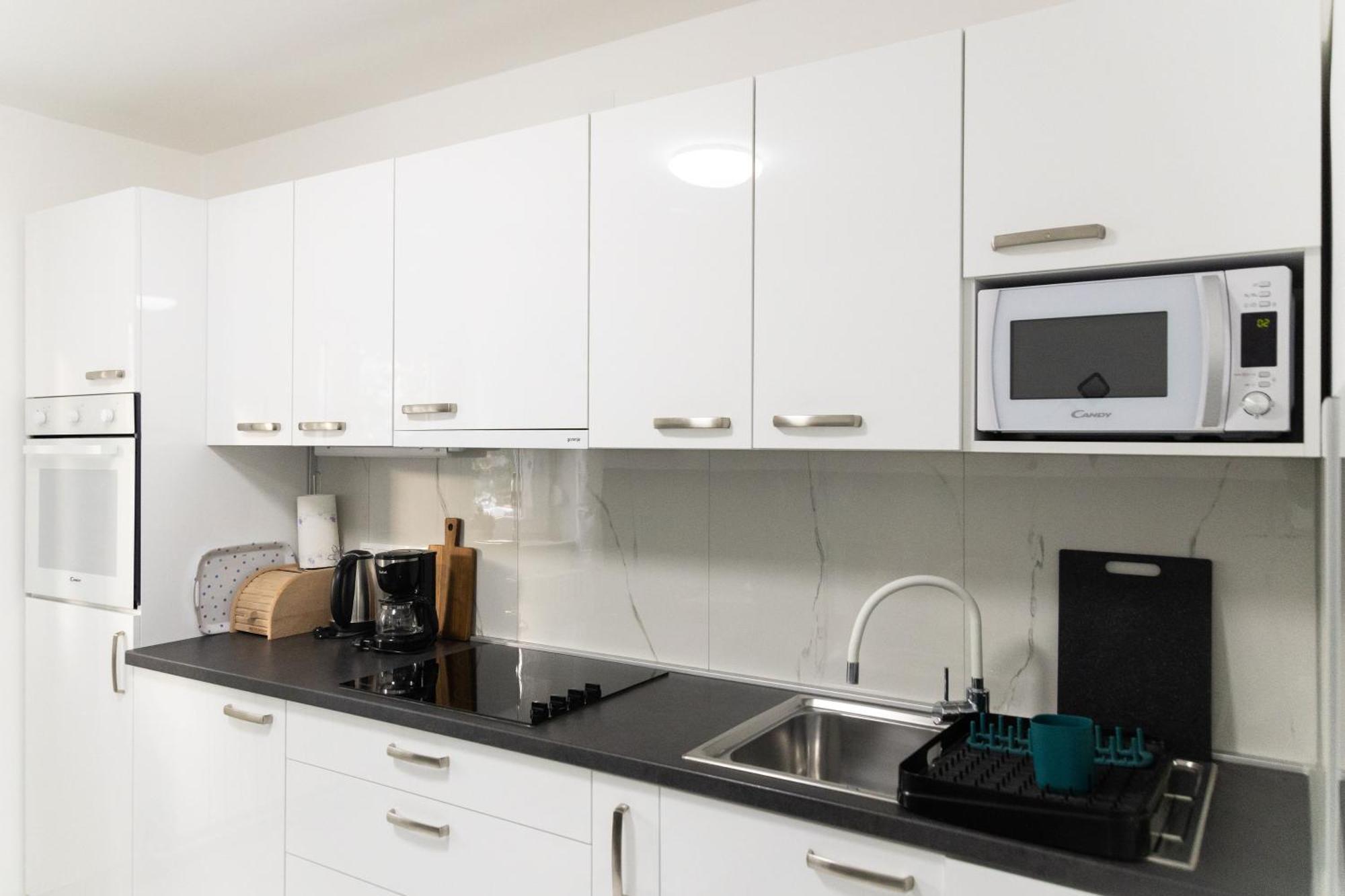 Maris Apartment *